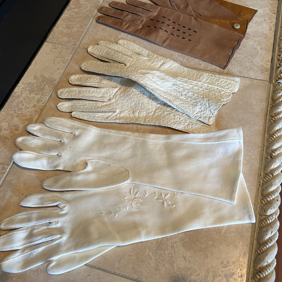 Set of 4 Pairs Vintage gloves Sz 7 and under - Picture 2 of 3